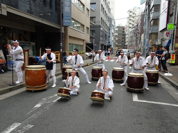 引き続き佐竹太鼓