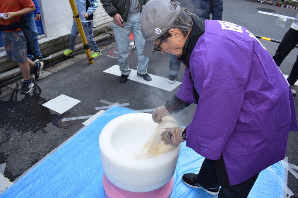 一臼目はじめます