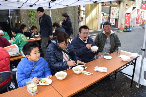 お隣の町会の青年部長さんも仲良し